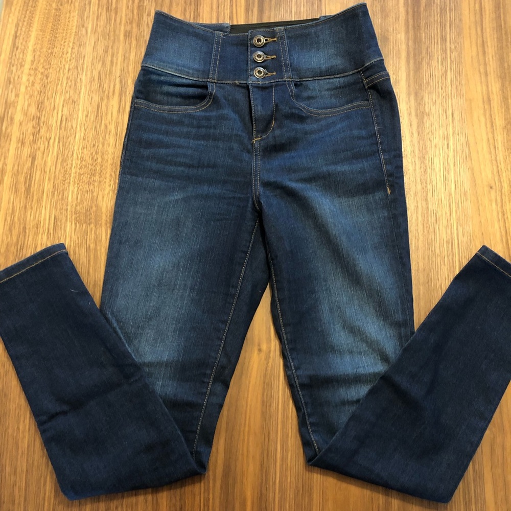 20%off bundles! Hi-Rise Fashion Nova Sknny Jeans